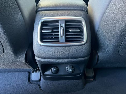 Used 2019 Kia Sorento LX V6 image 26