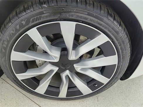 Used 2024 Tesla Model 3 Long Range image 51