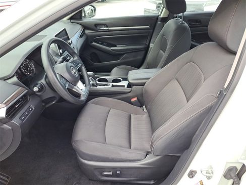 Certified 2023 Nissan Altima 2.5 SV image 13