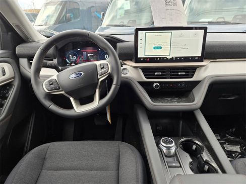 New 2026 Ford Explorer Active image 10