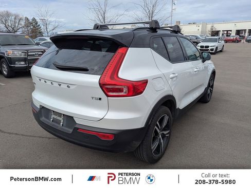 Used 2021 Volvo XC40 T5 R-Design w/ Protection Package image 3