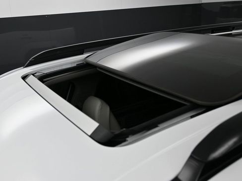 Used 2024 Hyundai Santa Fe Limited image 11