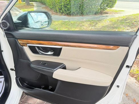 Used 2017 Honda CR-V EX image 42