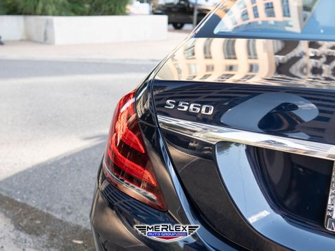 Used 2020 Mercedes-Benz S 560 4MATIC Sedan w/ Premium Package image 49