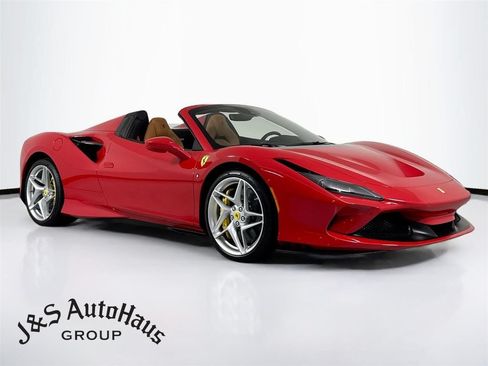Used 2022 Ferrari F8 Tributo RWD image 1