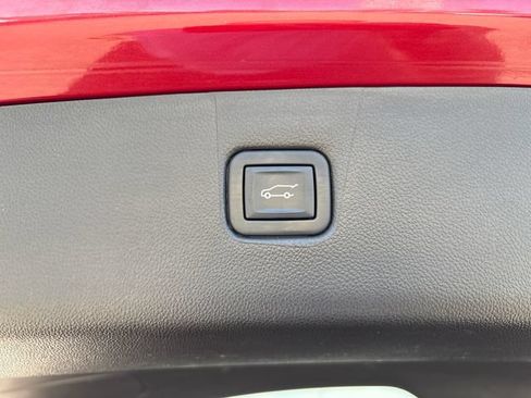 Used 2022 Chevrolet Blazer LT AWD/4WD image 22