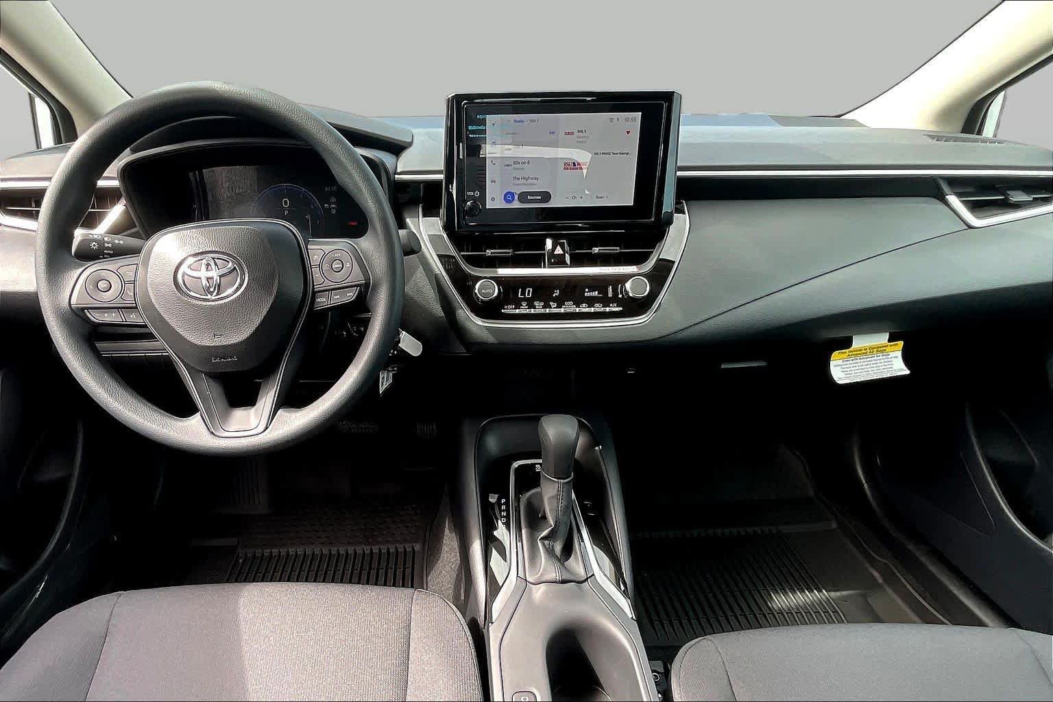 Used 2026 Toyota Corolla LE FWD image 5