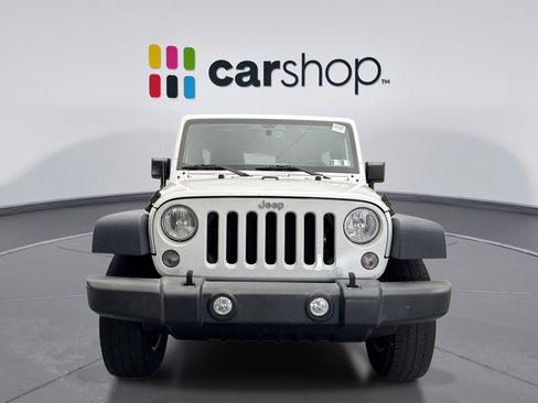 Used 2016 Jeep Wrangler Unlimited Rubicon w/ Dual Top Group AWD/4WD image 8