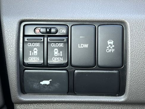 Used 2014 Honda Odyssey EX-L image 19