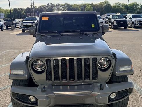 Used 2022 Jeep Gladiator Overland image 4