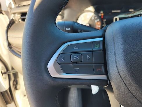 New 2026 Jeep Compass Latitude image 30