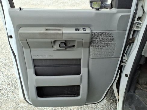 Used 2023 Ford E-350 and Econoline 350 Super Duty w/ Power Windows & Locks Group RWD image 19