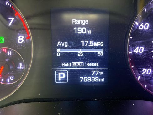 Used 2016 Hyundai Veloster Turbo w/ Option Group 04 FWD image 8