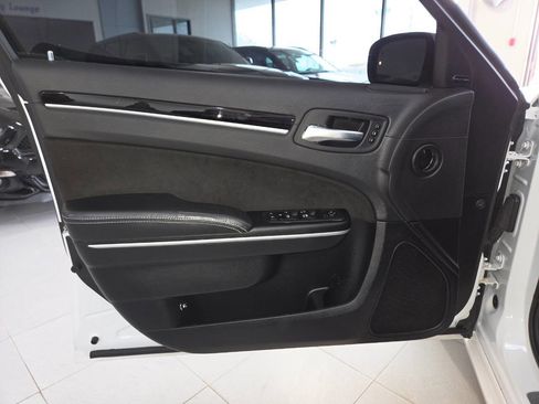 Used 2023 Chrysler 300 C RWD image 13