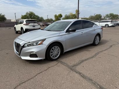 Used 2022 Nissan Altima 2.5 SR