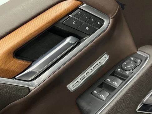 Used 2022 GMC Sierra 1500 Denali w/ Denali Reserve Package image 33