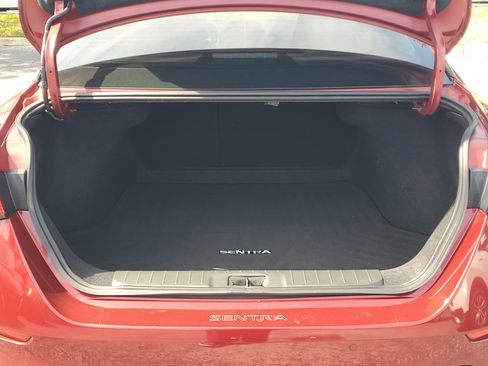 Certified 2023 Nissan Sentra SR image 6