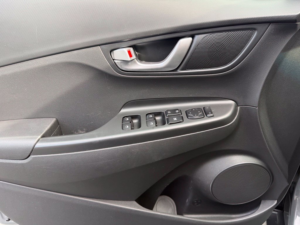Used 2022 Hyundai Kona SEL w/ Cargo Package FWD image 15