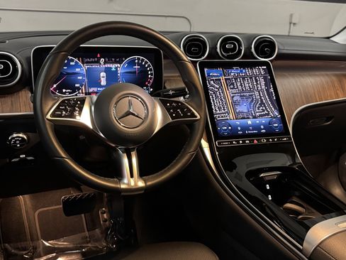 Certified 2025 Mercedes-Benz GLC 350e 4MATIC image 32