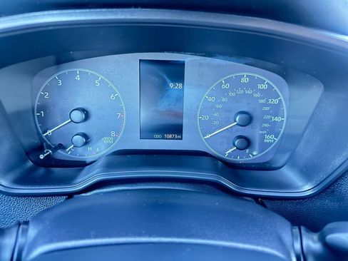 Used 2025 Toyota Corolla LE image 40