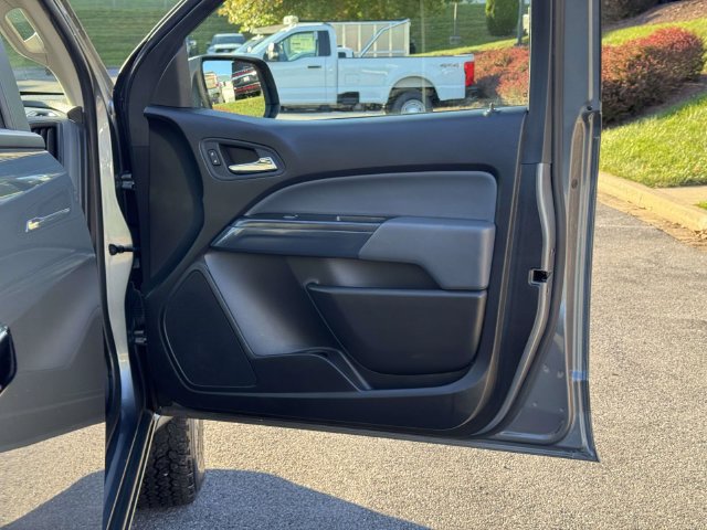 Used 2022 Chevrolet Colorado Z71 AWD/4WD image 10