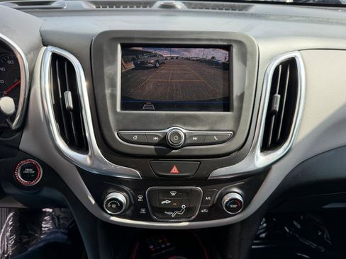 Used 2020 Chevrolet Equinox LS w/ LS Convenience Package image 28