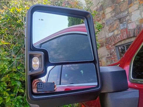 Used 2022 GMC Sierra 2500 Denali image 86