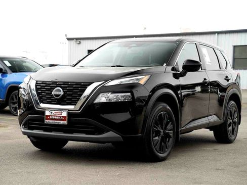 Used 2023 Nissan Rogue SV image 8