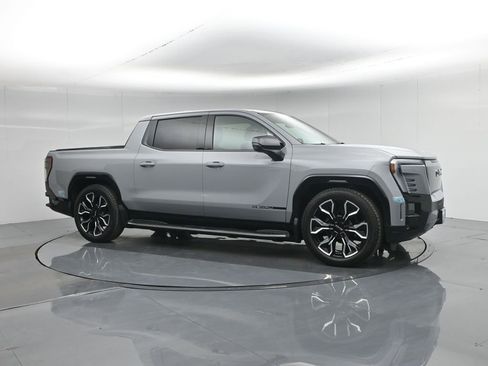 Used 2025 GMC Sierra EV Denali image 7