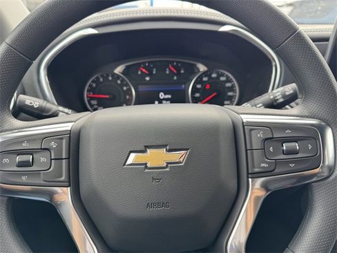 New 2025 Chevrolet Blazer LT w/ Convenience Package image 19