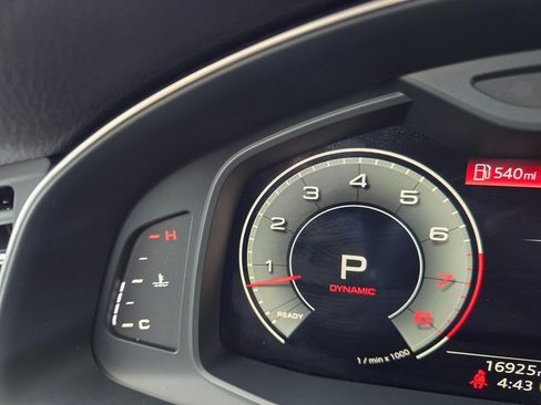 Used 2025 Audi Q7 3.0T Premium Plus image 37