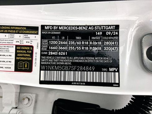 Used 2025 Mercedes-Benz GLC 350e 4MATIC image 33