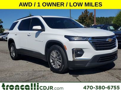 Used 2023 Chevrolet Traverse LT
