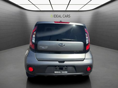 Used 2018 Kia Soul FWD image 8