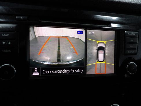 Used 2019 Nissan Rogue SV w/ Premium Package image 18