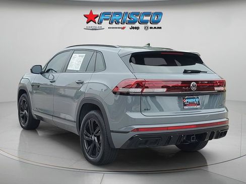 Used 2025 Volkswagen Atlas Cross Sport SEL R-Line image 5