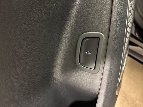 New 2026 Buick Enclave Sport Touring w/ Power Package image 25