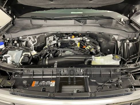 New 2025 Ford Explorer Active w/ Active Comfort Package image 9