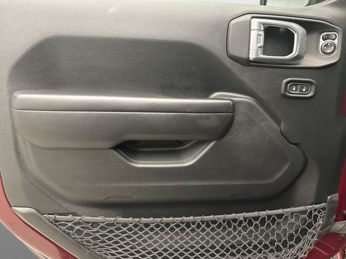 Used 2021 Jeep Gladiator Mojave AWD/4WD image 9