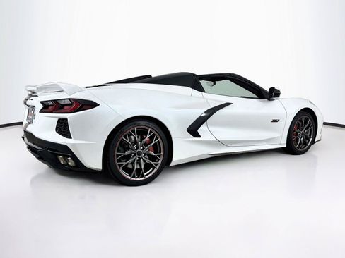 Used 2023 Chevrolet Corvette Stingray Premium Conv w/ Z51 Performance Package RWD image 5