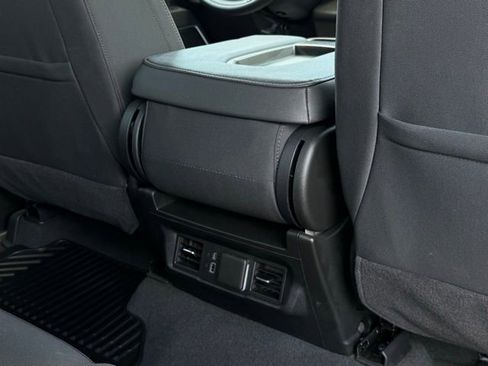 Used 2025 Chevrolet Silverado 1500 LT image 22