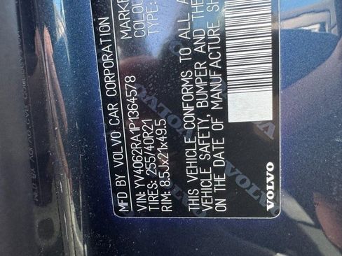 Certified 2023 Volvo XC60 B6 Ultimate w/ Protection Package Premier image 26