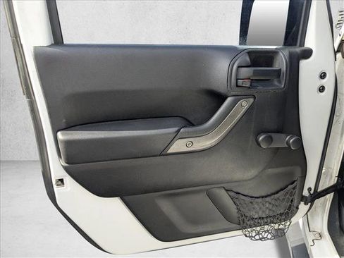 Used 2016 Jeep Wrangler Unlimited Sport w/ Connectivity Group image 12