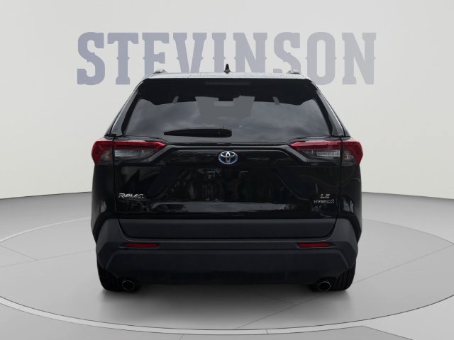 Used 2024 Toyota RAV4 LE AWD/4WD image 4