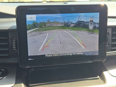 Used 2020 Ford Explorer XLT w/ Comfort Package AWD/4WD image 27