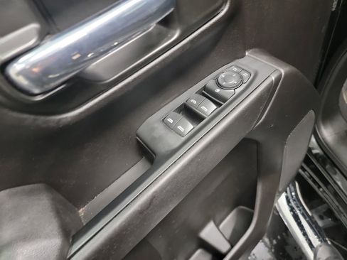 Used 2022 Chevrolet Silverado 1500 Custom image 14