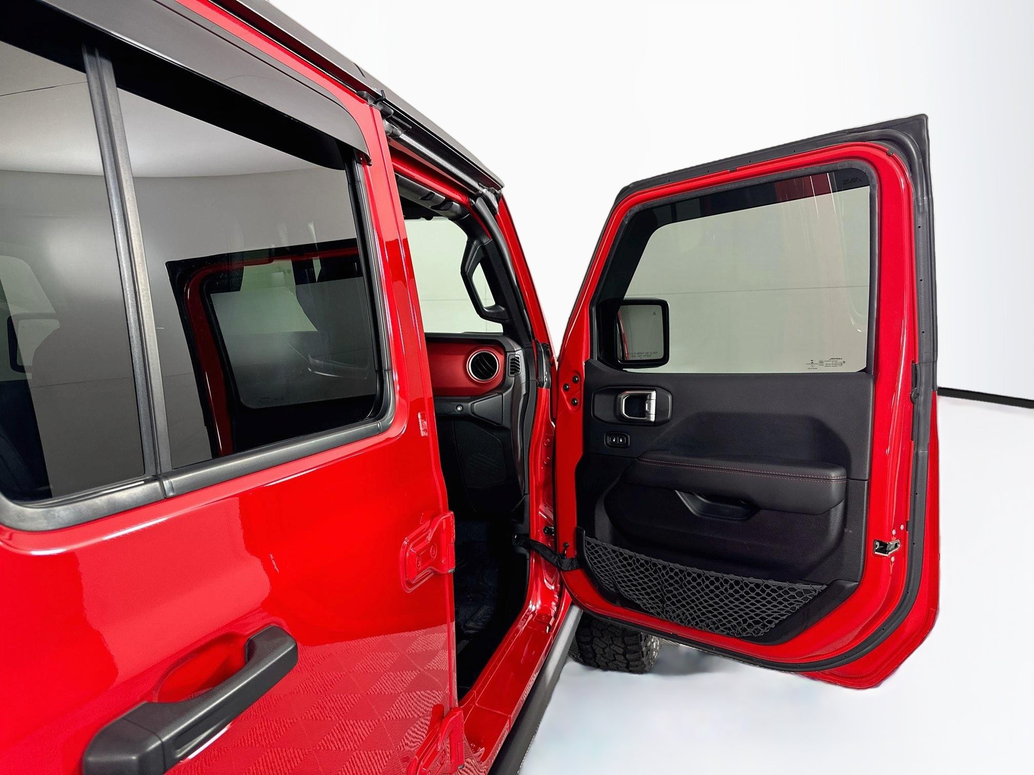 Used 2021 Jeep Gladiator Rubicon AWD/4WD image 31