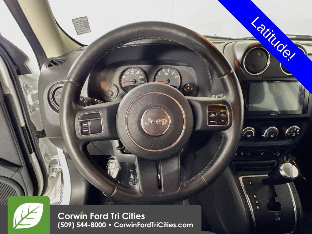 Used 2011 Jeep Patriot Latitude AWD/4WD image 8