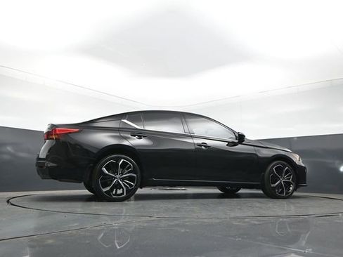 Used 2023 Nissan Altima 2.5 SR w/ SR Premium Package AWD/4WD image 29