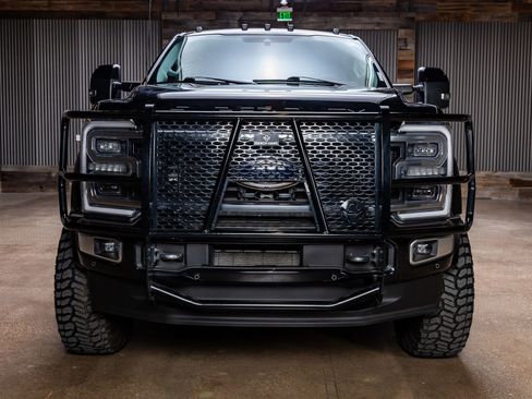 Used 2023 Ford F450 Limited w/ FX4 Off-Road Package image 2